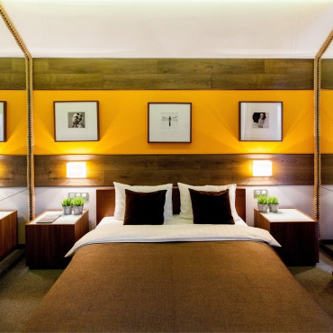 Номер "Двухместный номер с одной кроватью и балконом"