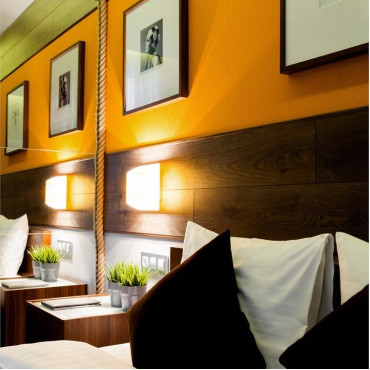 Номер "Двухместный номер с одной кроватью и балконом"