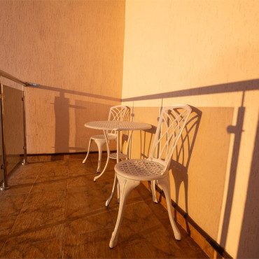 Номер "Трехместный номер с двумя кроватями"