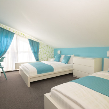 Номер "Мансардный трехместный эконом"