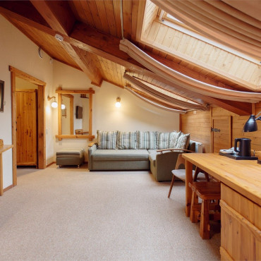 Номер "Люкс мансардный"