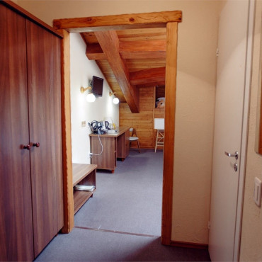 Номер "Семейный мансардный «с полатями»"