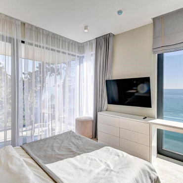 Номер "Студия с прямым видом на море 320"