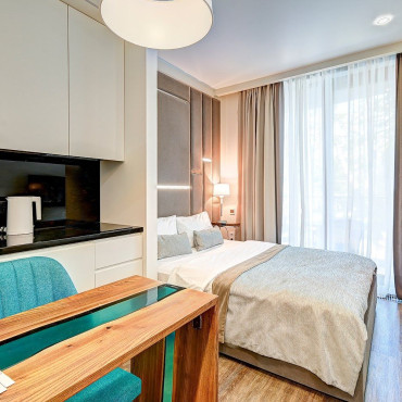 Номер "Студия с видом на море и парк 222"