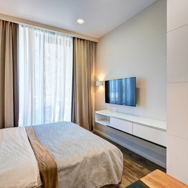 Номер "Студия с видом на море и парк 222"