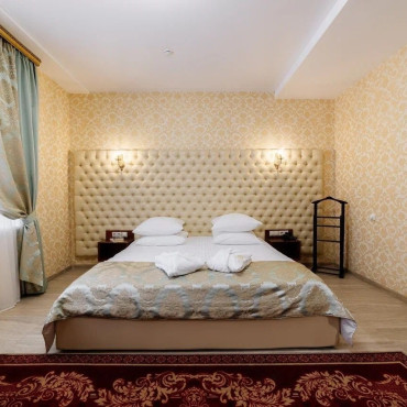 Номер "Стандарт с большой кроватью"