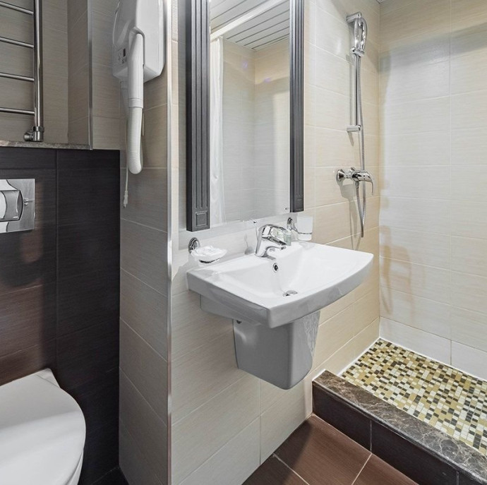 Астро Плаза