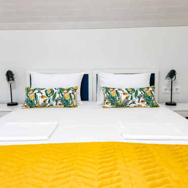 Номер "Стандартный 3-хместный номер с дополнительными местами: два раскладных кресла Анапа, ул. Шевченко 132А"