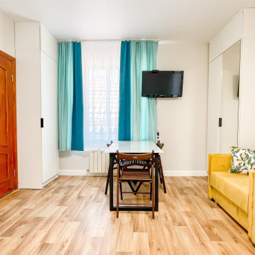 Номер "Стандарт 3-хместный с дополнительным местом: раскладное кресло Анапа, ул. Шевченко 132А"