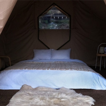 Номер "Шатёр №6 Standart (c завтраком) и общей ванной комнатой"