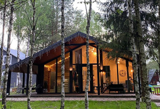 Домик в соснах