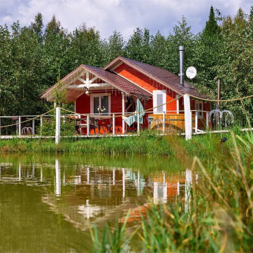 Дом "ДОМ У ОЗЕРА С КУПЕЛЬЮ НА ДРОВАХ"