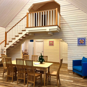 Коттедж "Двухэтажный дом с 4-мя спальнями и бочкой Фурако"