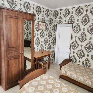 Номер "Комфортный 4 х местный номер"