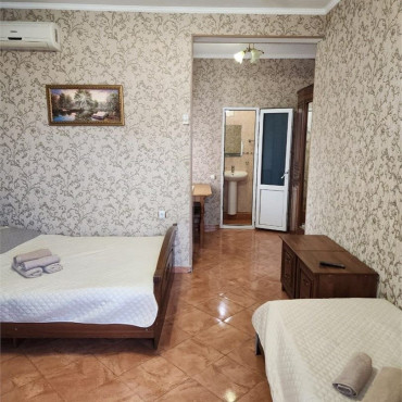 Номер "Комфортный 5 местный номер"