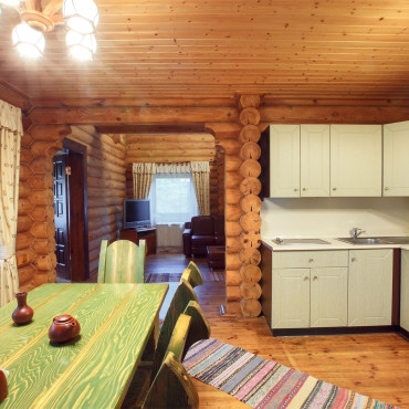 Коттедж "Коттедж 4 комнатный 8 местный"