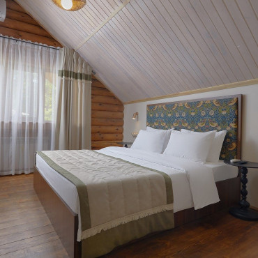 Коттедж "Коттедж "Купеческий" 4 спальни 8 мест"