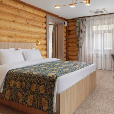 Коттедж "Коттедж "Царский" 4 спальни 8 мест"