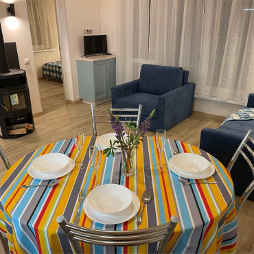 Коттедж "Дом для отдыха синий у озера"