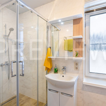 Коттедж "Дом для отдыха зеленый у озера"