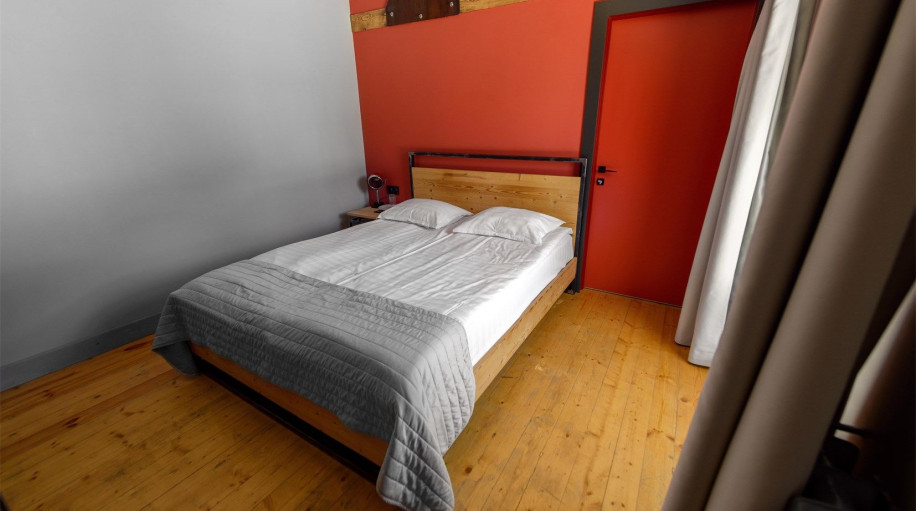 Номер "Стандартный двухместный с большой кроватью"