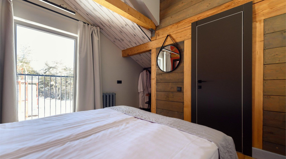 Номер "Стандартный двухместный с большой кроватью"