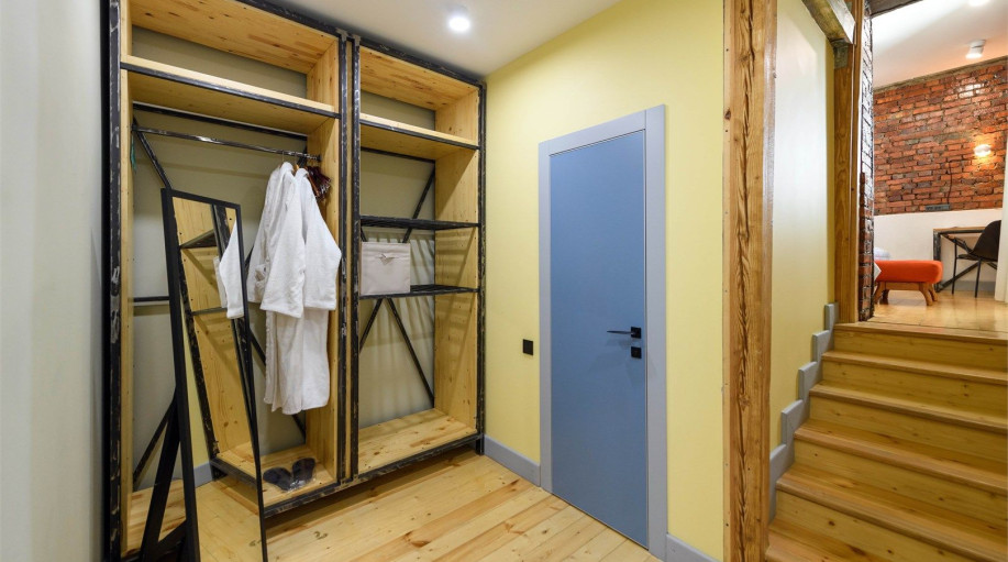 Номер "Улучшенный с одной большой кроватью"