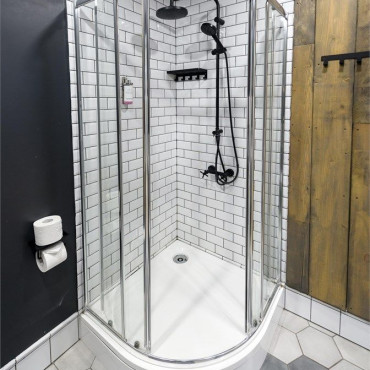 Номер "Улучшенный с одной большой кроватью"