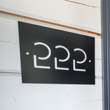 Номер "Улучшенный трехместный номер в корпусе Нарт"