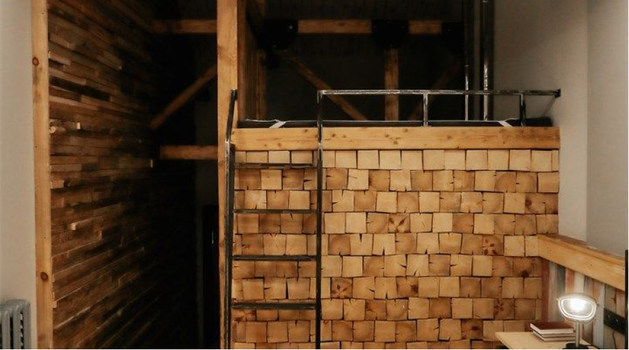 Номер "Улучшенный семейный с одной большой кроватью"