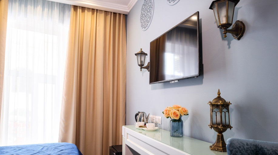 Номер "Стандартный номер с одной двуспальной кроватью"