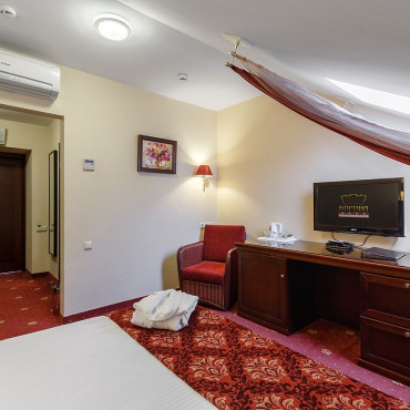 Номер "Стандартный номер с двуспальной кроватью"