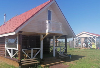 Дом в глэмпинг парке КосмоСфера