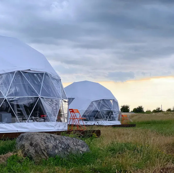 Купольный дом в глэмпинг парке КосмоСфера