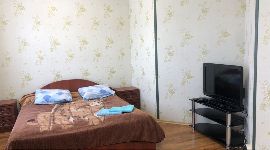 Номер "Стандартный двухместный номер с двуспальной кроватью"