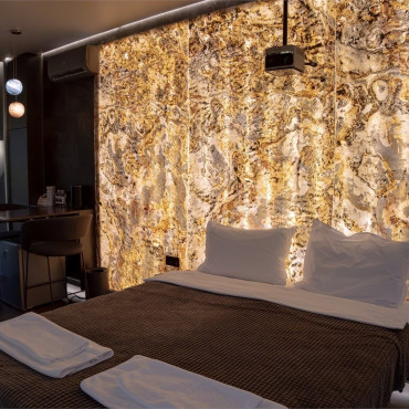 Номер "Mirror Black"