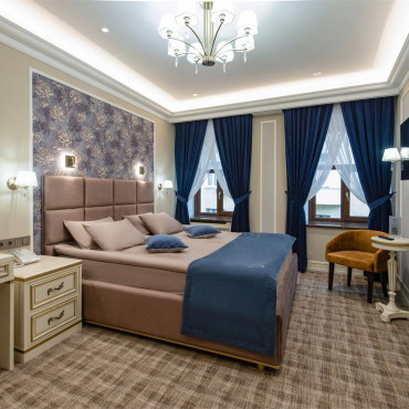 Номер "Супериор с одной двухспальной кроватью"