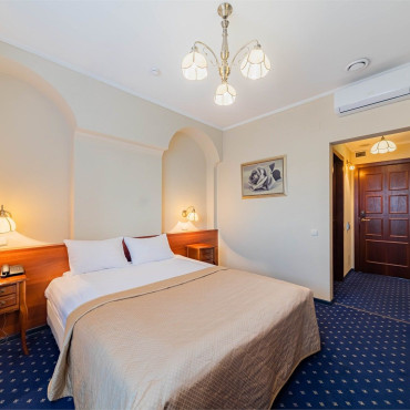 Номер "Стандартный номер с двуспальной кроватью"