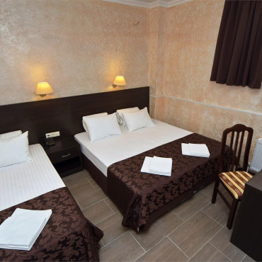 Номер "Семейный 2-комнатный, цокольный этаж"