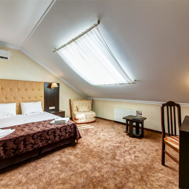 Номер "Стандарт на мансарде"