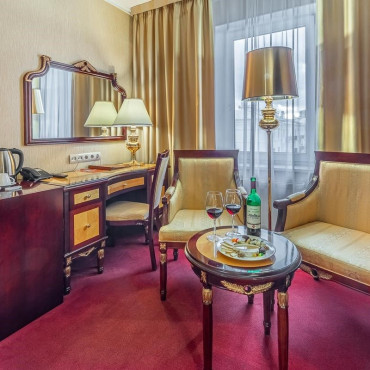 Номер "Семейный смежный номер"