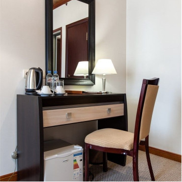 Номер "Стандартный номер с одной двуспальной кроватью"