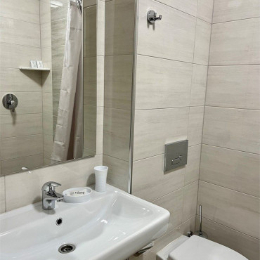 Номер "Стандарт-эконом двухместный с бесплатным завтраком и парковкой"