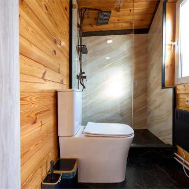 Дом "ДОМ У ОЗЕРА"