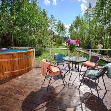 Дом "ДОМ РОМАНТИКА С КУПЕЛЬЮ НА ДРОВАХ"