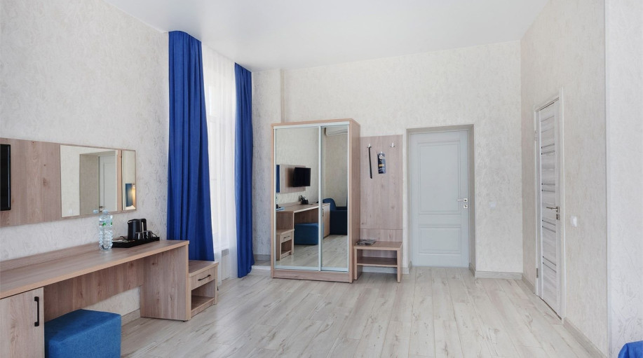 Номер "Трехместный стандарт"