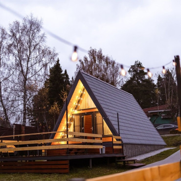 Коттедж "A-frame «Петрол» домик из дерева 4х местный"
