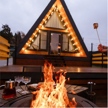 Коттедж "A-frame «Петрол» домик из дерева 4х местный"