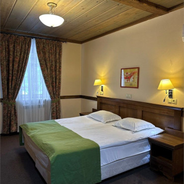 Номер "Номера Первой Категории (Парадный)"