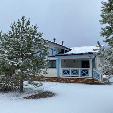 Коттедж "Коттедж "Снежинка" (2 спальни)"